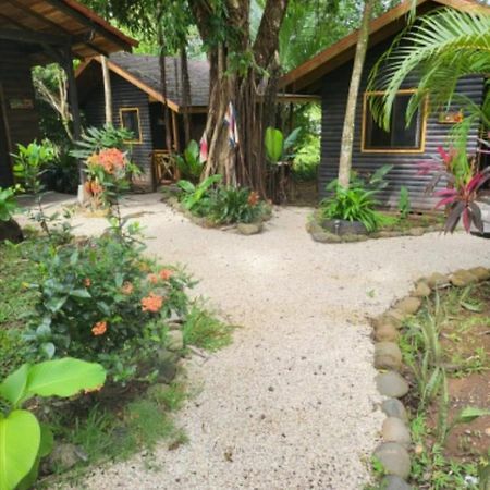 Casa el Colibrí Parrita Exterior foto