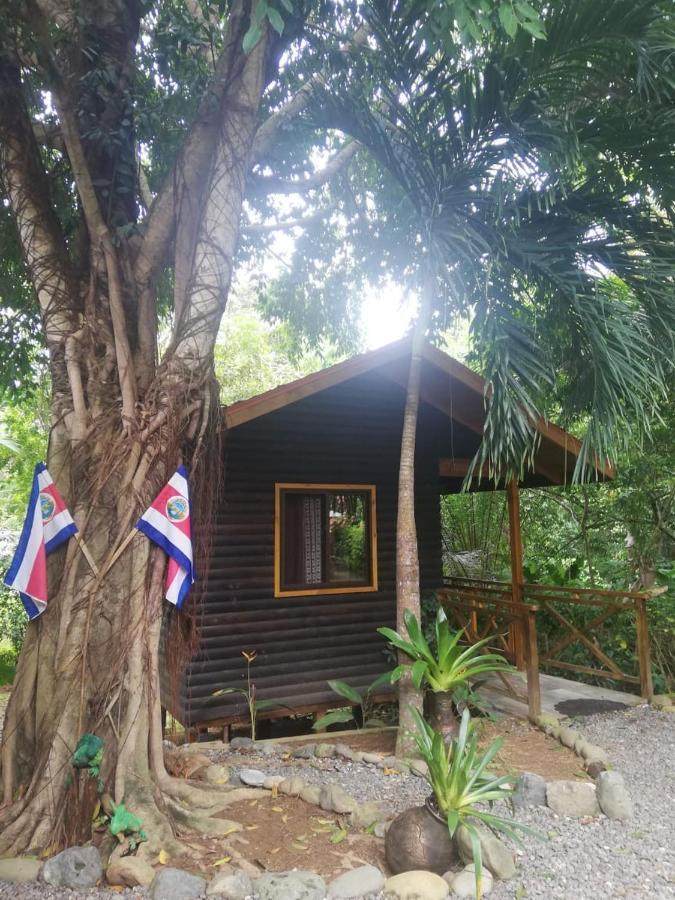 Casa el Colibrí Parrita Exterior foto