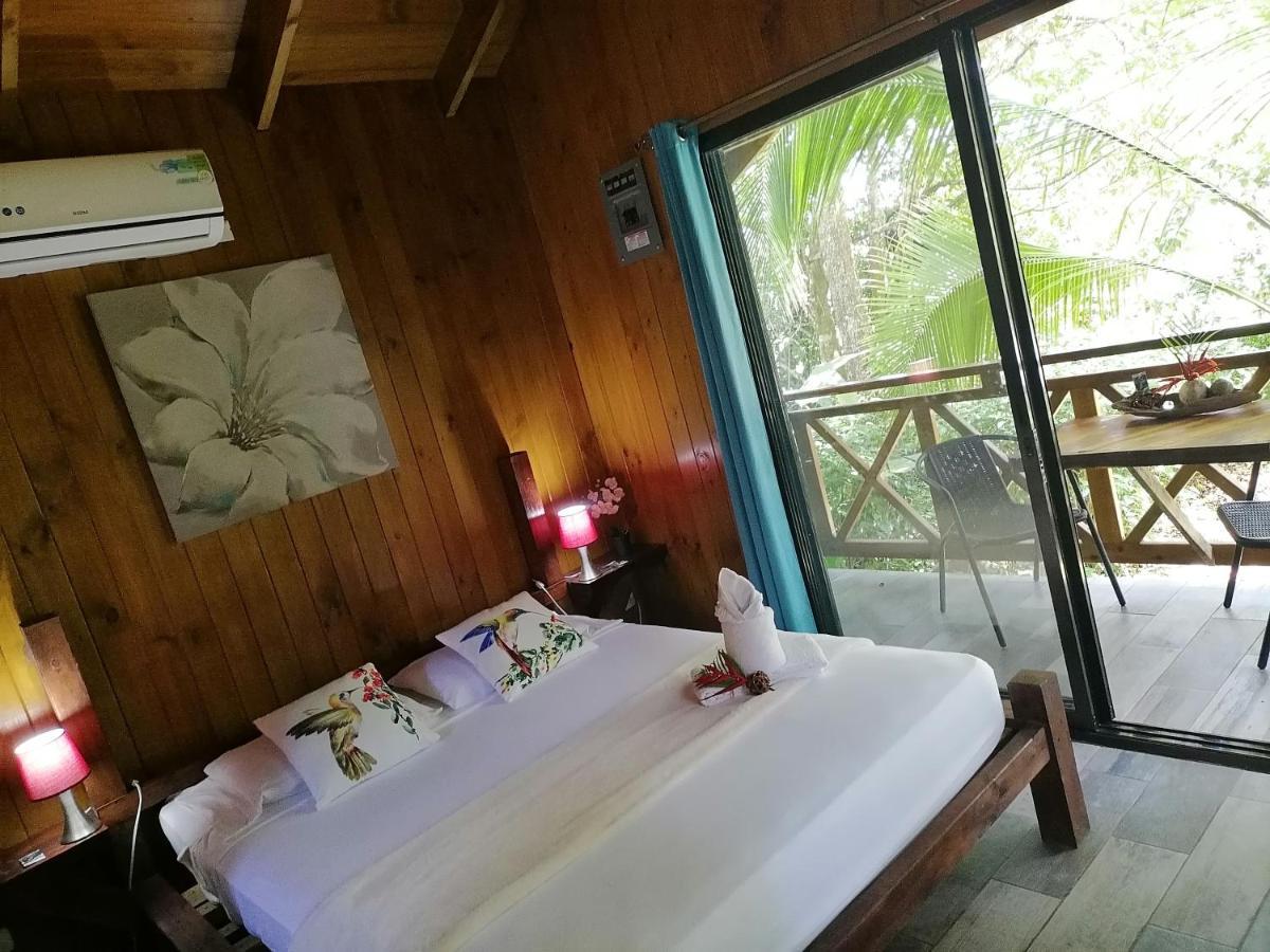 Casa el Colibrí Parrita Exterior foto